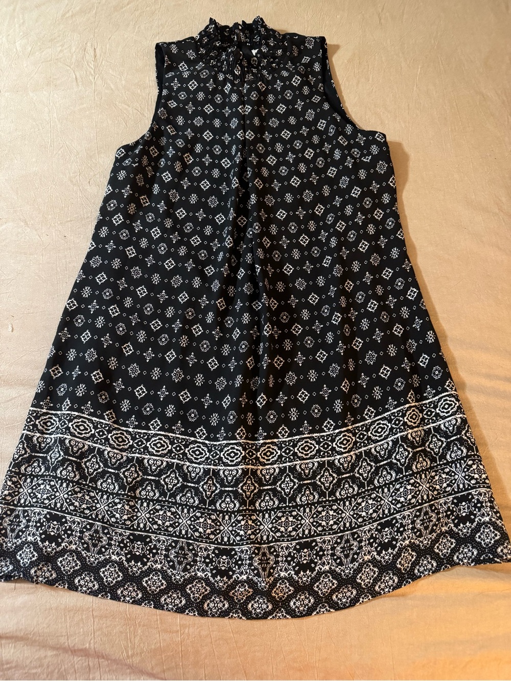 Beautiful Speechless SZ Large Sleeveless Dress Black White Print Boho Mock Neck